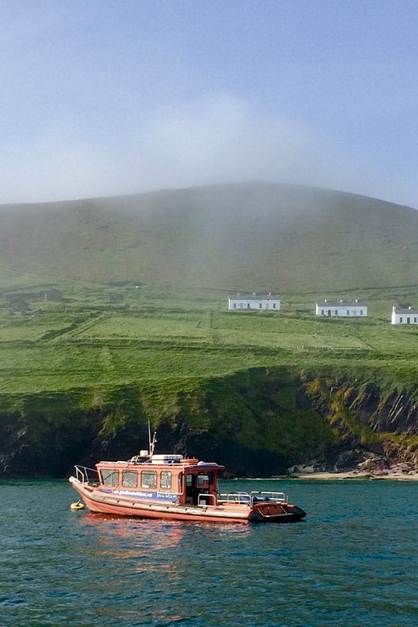 600x900 0004 peig moored on island
