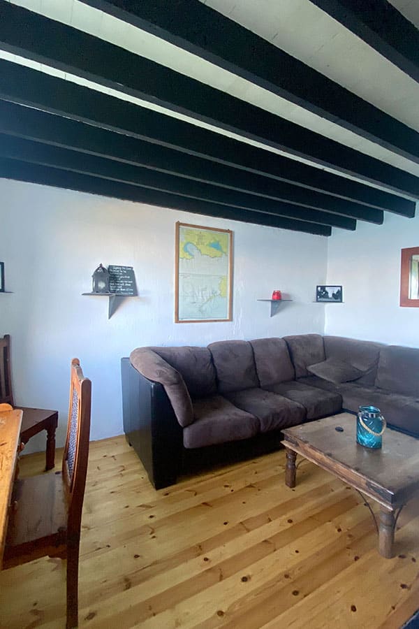 Tigh O'Se cottage interior
